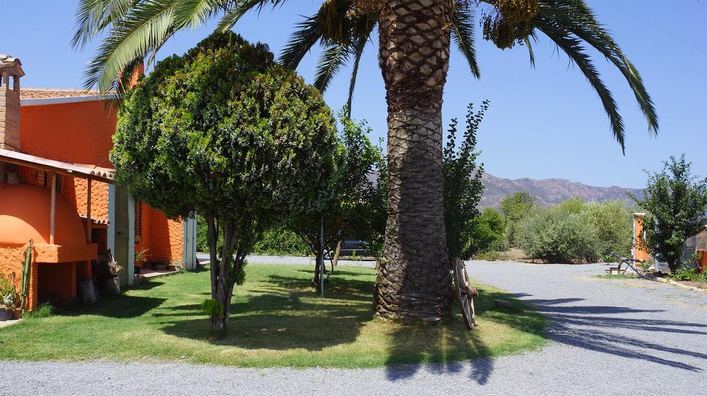 Agriturismo Santa Barbara Sarroch Bagian luar foto